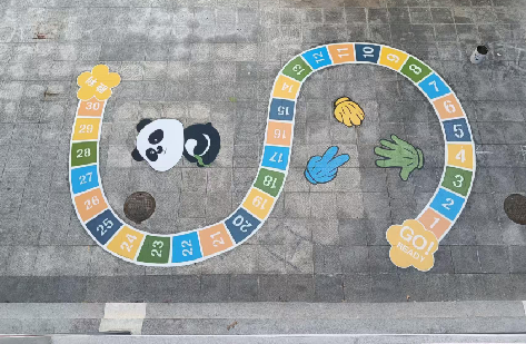 汶川地面游戏彩绘